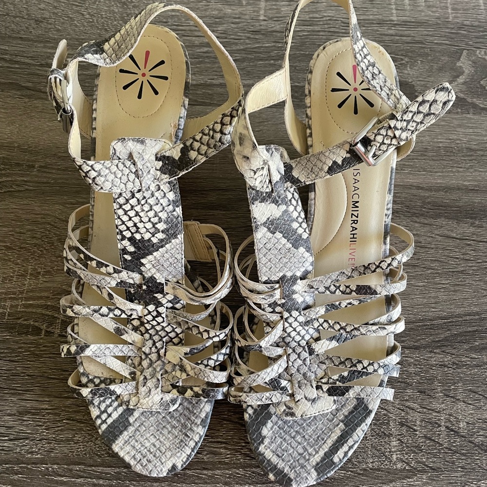 10 Issac Mizrahi Snake Print Wedge Sandals